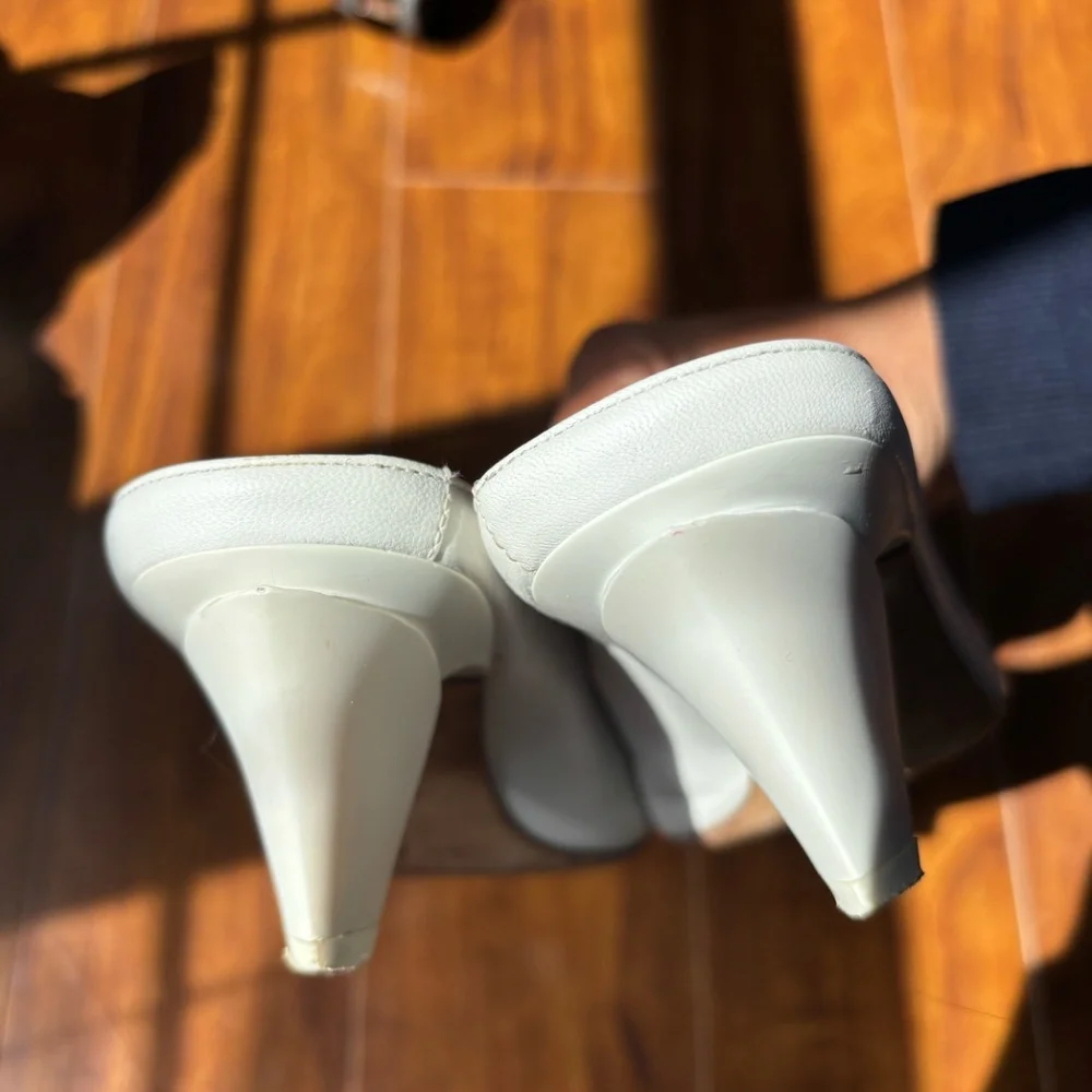 Gray Matters Annastar Mules - White - Includes Box, Dust Bag, & Heel Caps - Picture 8 of 10